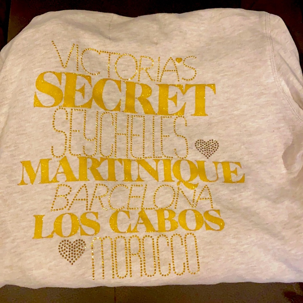 Victoria’s Secret supermodel essential collection